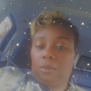 Meet your Posher, Selena